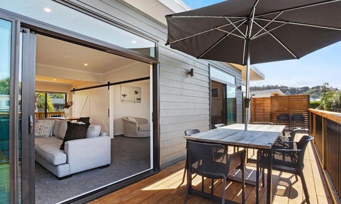 Waihi Beach House | Leisure on Leo