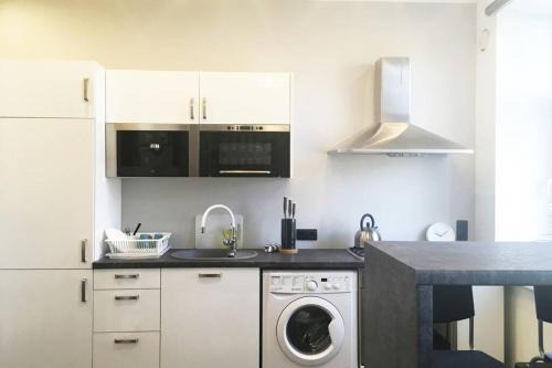 Brasa Apartment | Lejas 5a Self check in out 4 can stay Free parking