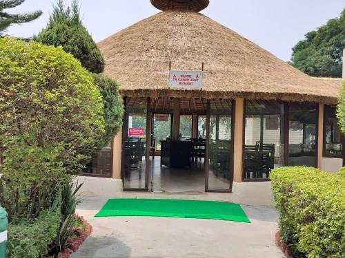 Dhikuli Hotel | Lemonwood Riverside Premium Resort