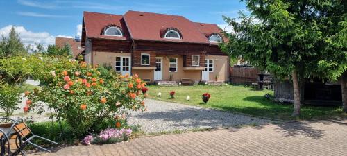 Miercurea-Ciuc Apartment | Lend apartman in the garden