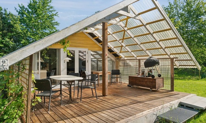 Kaldred House | "Lennart" - 4km from the sea by Interhome