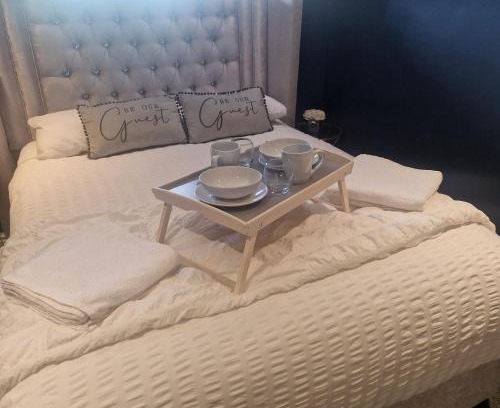 Hapsford House | Lenox Bed and Breakfast