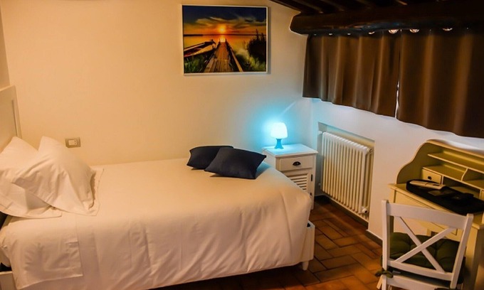 Castel Gandolfo Bed & Breakfast | Leonardo Room at Atlantis Inn