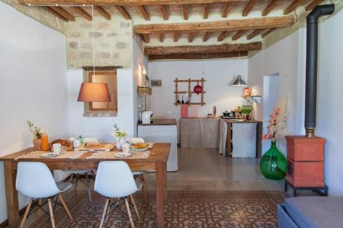 Mondaino Apartment | Leontine Home in Mondaino by Yohome