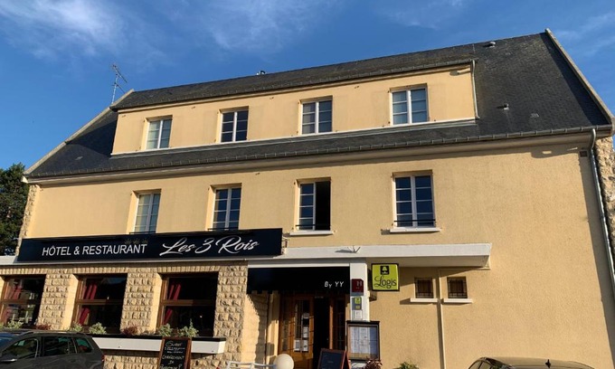 Villers-Bocage Hotel | Les 3 rois by YY