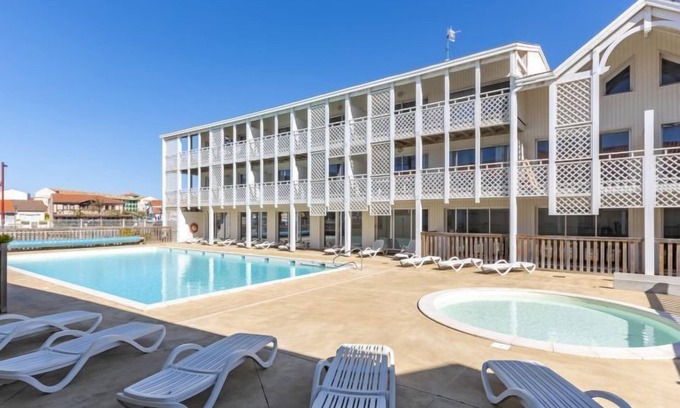 Mimizan-Plage Apartment | Les balcons des pêcheurs C21 by Interhome