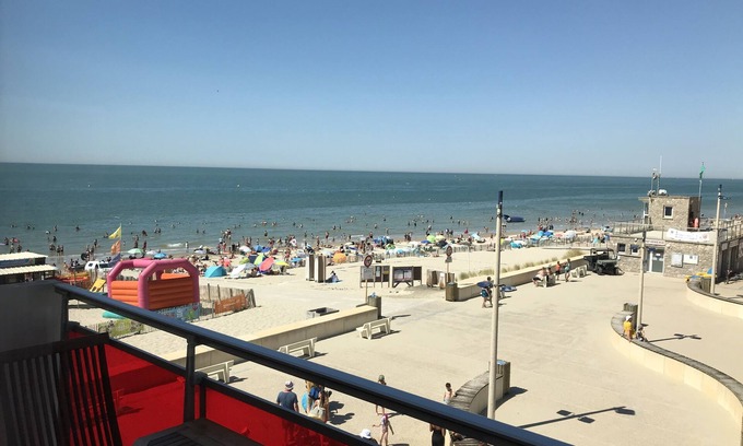 Sainte-Cecile-Plage Apartment | LES BALCONS ROUGES Sea View - Impressive sea view