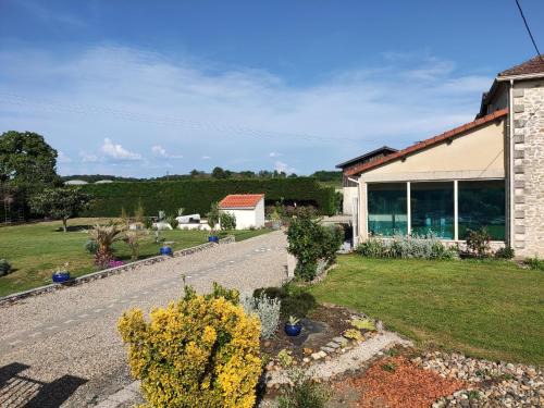Aillas Bed & Breakfast | Les Bibasses