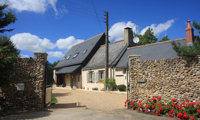 Sainte-Osmane Bed & Breakfast | Les Bouts de Rallé Chambre d'Hotes