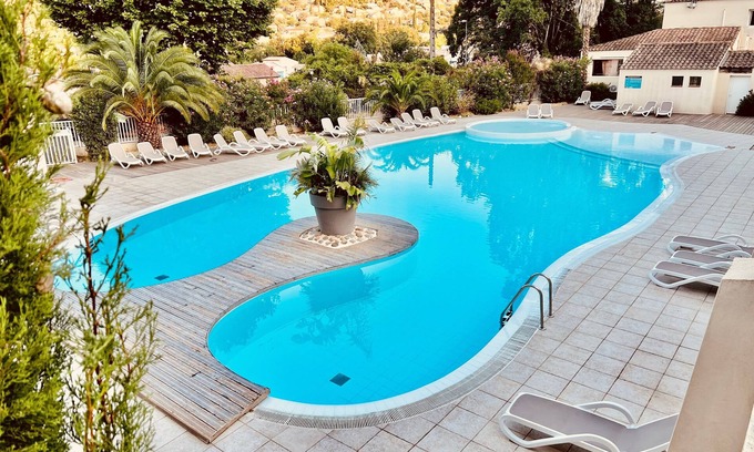 Sollies-Toucas Ski Chalet | Les Canonniers - Chalet avec Piscine