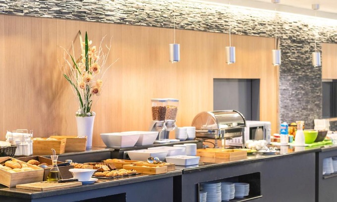 Avinguda de Carlemany Hotel | Les Closes