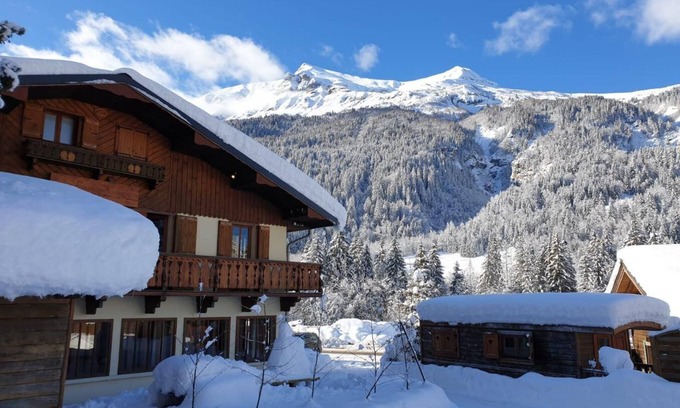 Les Contamines-Montjoie Ski Chalet | Les Contamines: Family and warm chalet