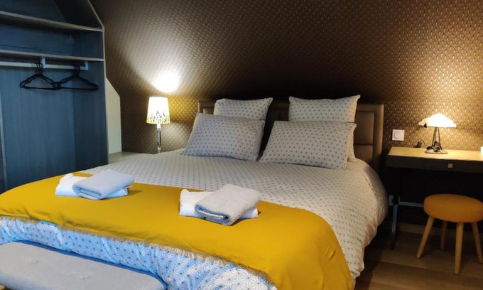 Houdan Bed & Breakfast | Les coquelicots - Chambre Alex