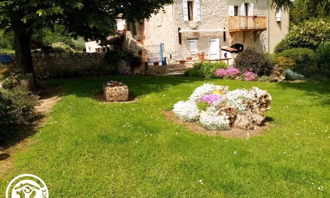 Belaye House | Les deux tilleuls - BELAYE