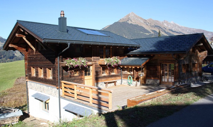 Ormont-Dessous Ski Chalet | Les Granges: charming mountain chalet