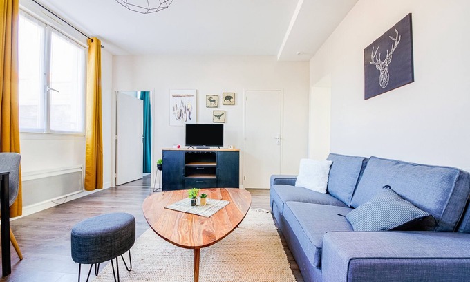 Talensac-Pont Morand Apartment | Les Halles Nantaises - marché de Talensac