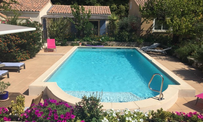 Eyragues House | Les Hauts D'eyragues : Gîte Aigue Marine