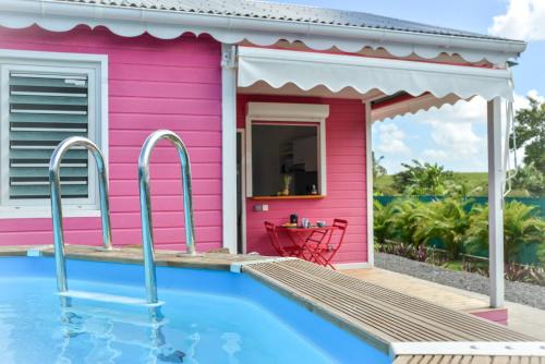 Baie-Mahault House | Les jardins de CHANTILLY -Bungalows 4 étoiles avec jardins et piscines privées