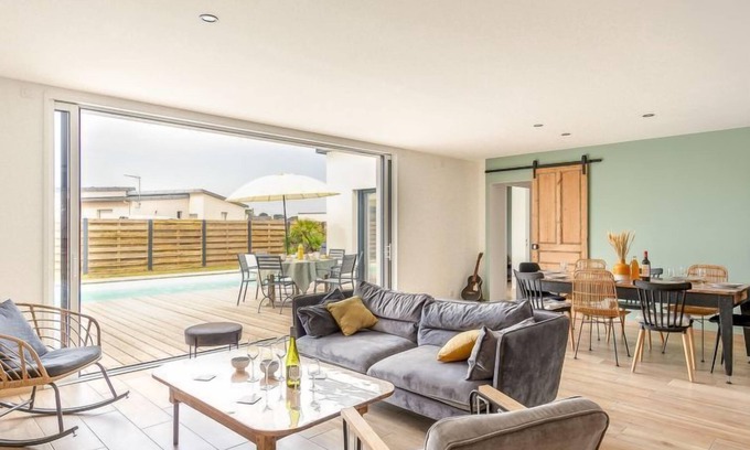 Plouneour-Brignogan-Plages House | Les Lagons du Lividic by Interhome