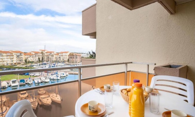 Le Port Apartment | Les Marines du soleil by Interhome
