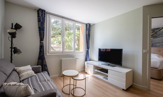 Annecy-le-Vieux Apartment | Les Pommaries - Calm T2 near the Lake