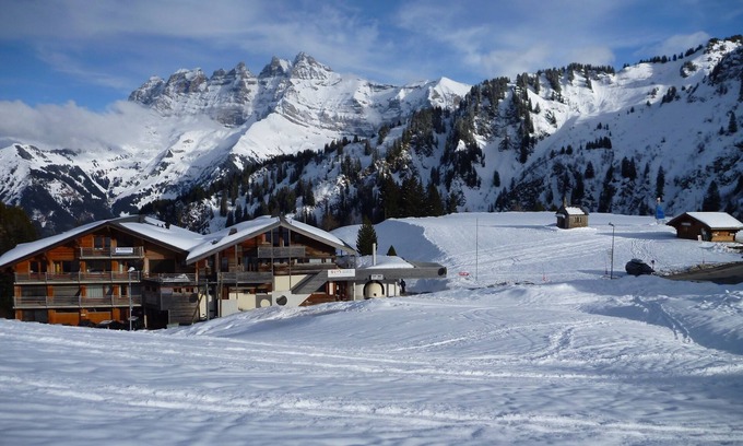 Val d'Illiez Apartment | Les Portes du Soleil duplex apartment sleeps 9 ski-in ski-out