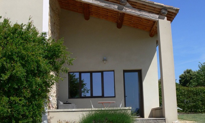 Vinsobres House | Les Pré-Alpes, apartment with pool on working vineyard in Drome Provençale