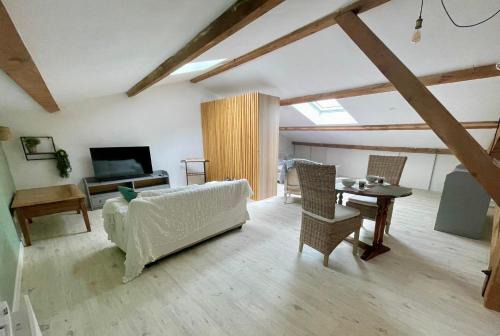 La Crau House | LES VIEUX PLATANES