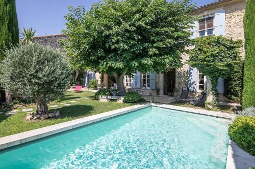 Maillane House | Les volets bleus-Maillane