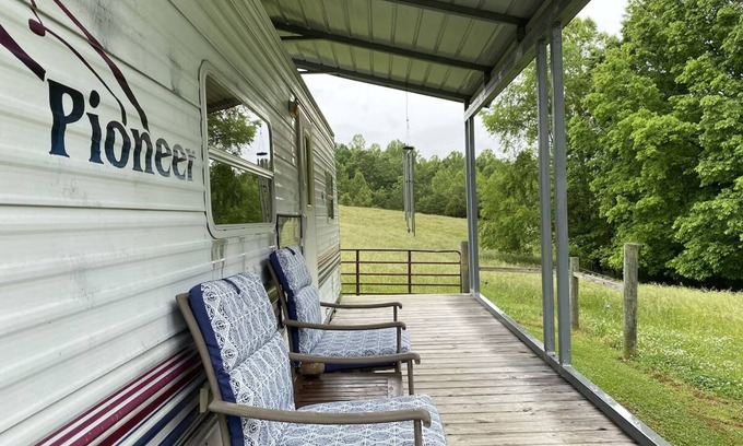 Ararat House | LET'S GO CAMPING ~ CATTLE VIEW CAMPER