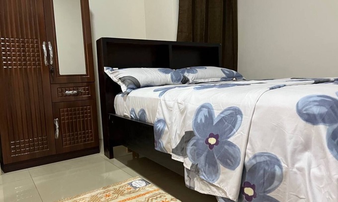 Santeo Apartment | Letstayroyal luxury Apartment not far from kotoka international airport and Mall
