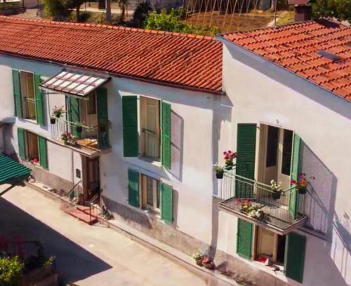 Lettomanoppello Bed & Breakfast | Letto del Monte guest house