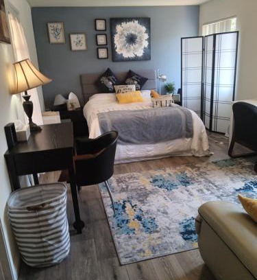 Alhambra Bed & Breakfast | Levander Cozy Home