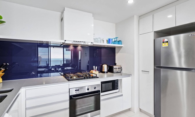 Surfers Paradise Apartment | Level 27 Ocean View Two Bedroom @ Circle on Cavil
