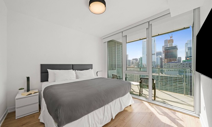 Killgubbin Hotel | Level River North - Executive One Bedroom Suite with Office