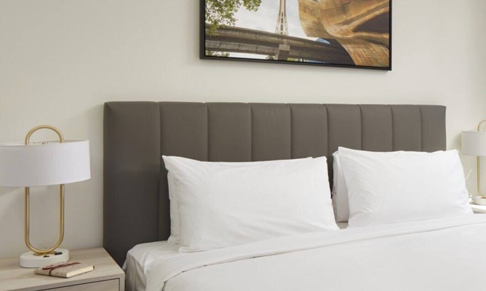 South Lake Union Hotel | Level Seattle - One Bedroom Suite