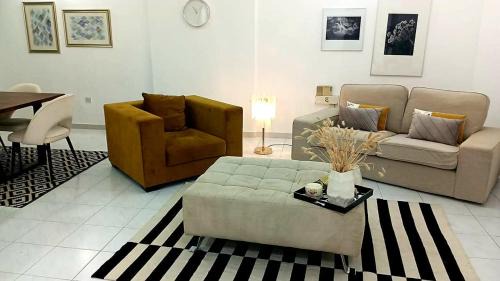 Al Majaz House | Levish 3-Bedroom Apartment with Balcony on Buhaira Corniche