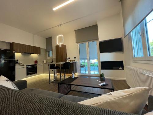 Agios Onoufrios Apartment | Lf Suites - Irene