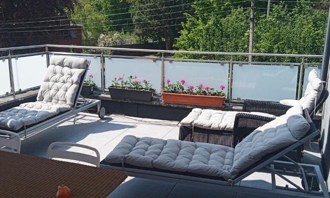 Saint-Nicolas House | liège 4420 rue jean Jaurès 45 grande maison joyeuse avec terrasse 30m2 pour 8 personnes maximum