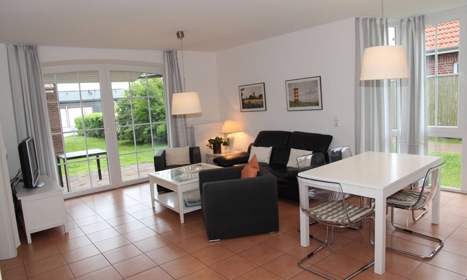 Norden Apartment | Lichtdurchflutete Wohnung im Löwenpark