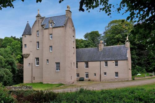 Insch Villa | Lickleyhead Castle