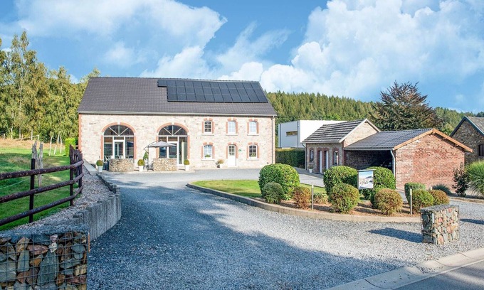 Malmedy House | Liege Villa near Spa Circuit