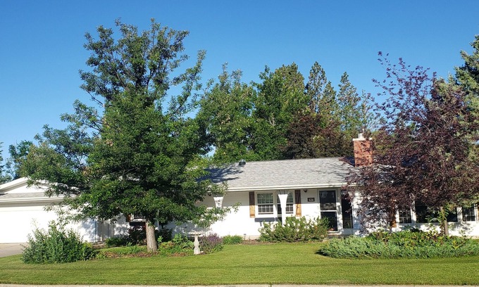 Valier House | Life in A Small Town