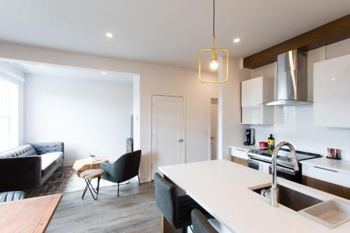 Mile End Apartment | Light Filled 2 Bdr Unit in Mile End by Den Stays