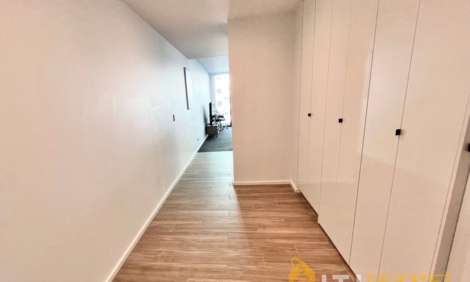 City East Apartment | Light & Lovely in Canberra's CBD - 1BR Apt w/Carsp