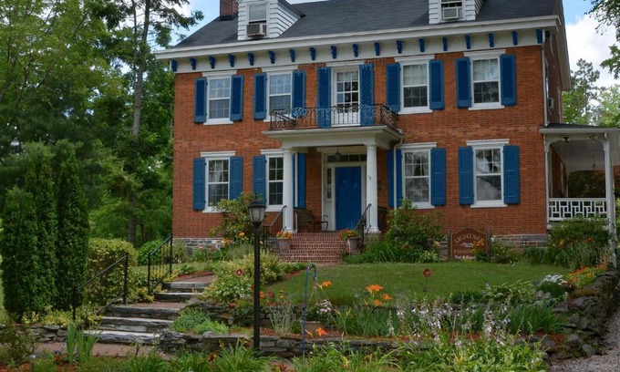 Gettysburg Bed & Breakfast | Lightner Farmhouse B&B