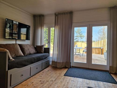 Kadrina Parish House | Liivakõrtsi väike puhkemaja saunaga