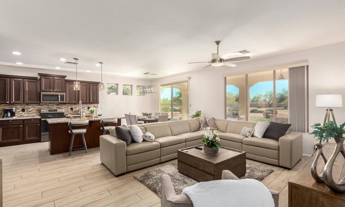 Pebblecreek House | Like NEW in Pebblecreek this Updated 2/2+Den is sure to please!