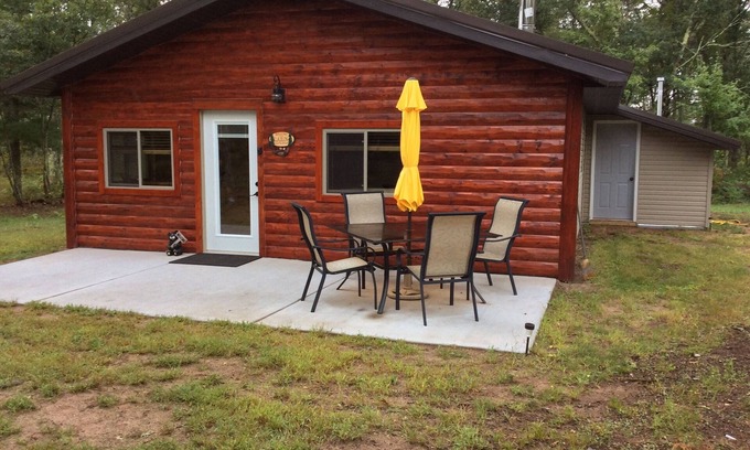 Markville Cabin | LIL' LAZY BEAR LODGE