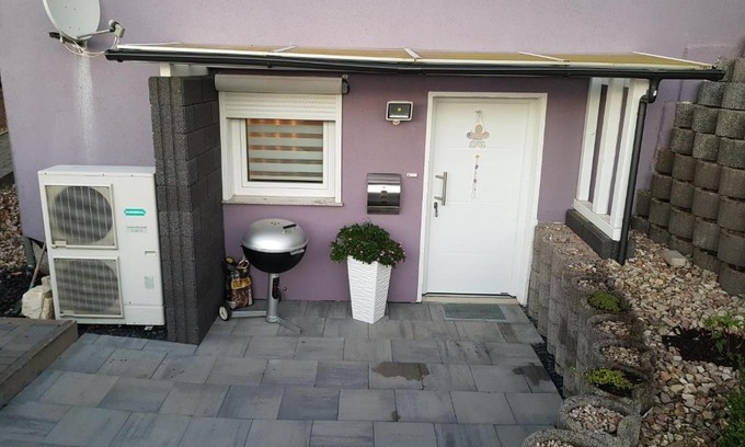 Ellweiler Apartment | Lila Pause